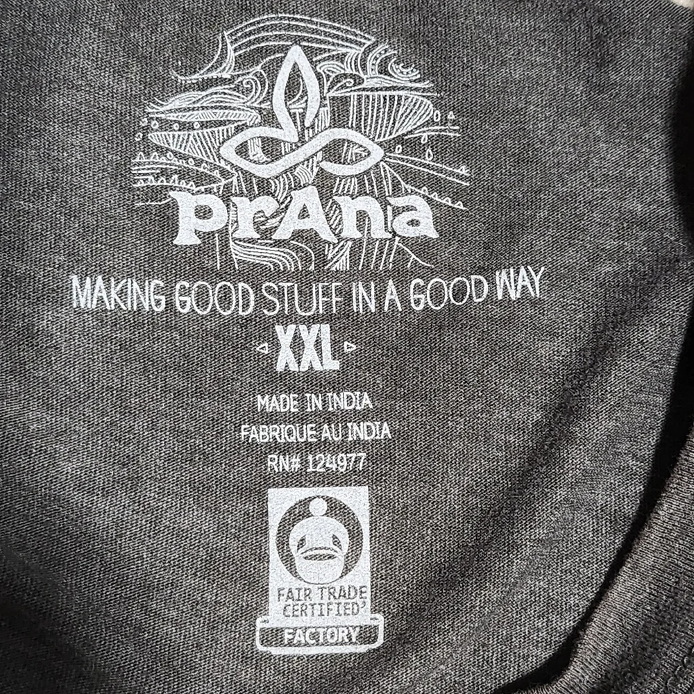 PRANA Graphic T-Shirt Men’s XXL Gray Llama Print Fair Trade Funny Casual - Picture 2 of 9